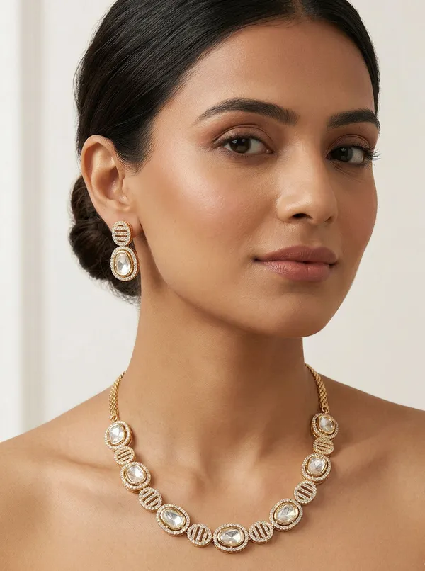 Clear_Kundan_Set_For_Women