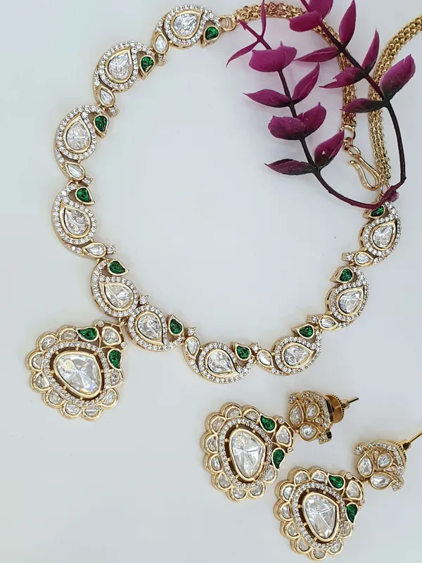 Green_Kundan_Set_For_Women