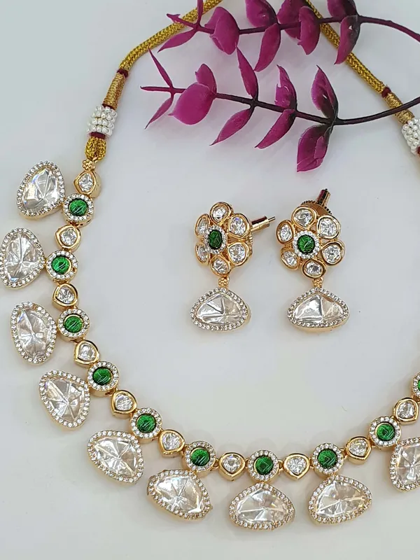 Green_Kundan_Set_For_Women