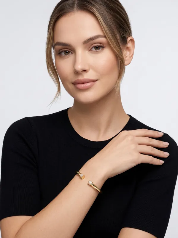 Minimalist_Pavé_End-Cap_Gold_Hinged_Bangle_Bracelet