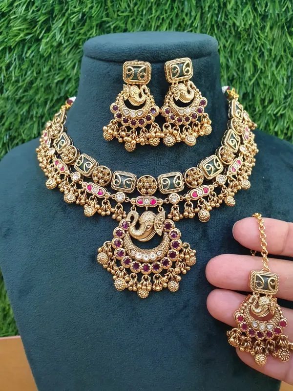 Ruby_Green_Rajwadi_Set_For_Women
