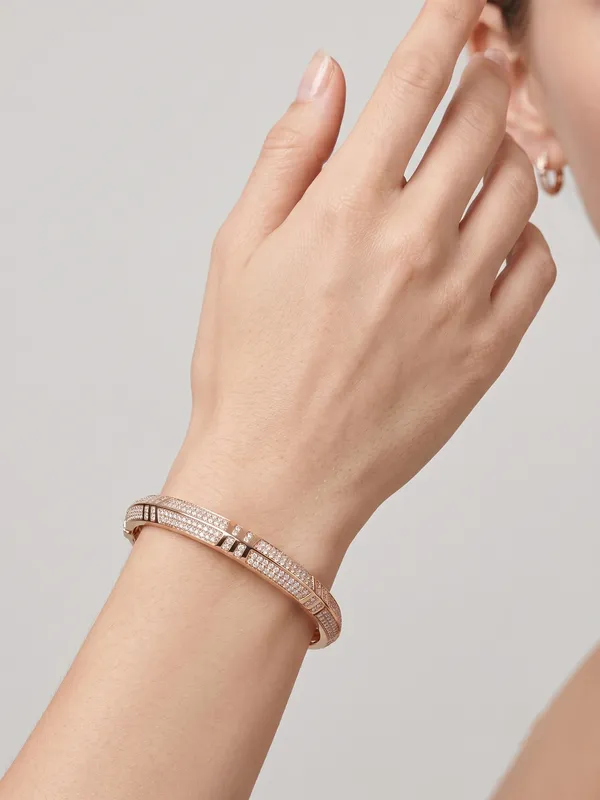 Rose_Gold_Plated_Anti-Tarnish_Geometric_Pavé_Crystal_Openable_Bracelet_(demifine)