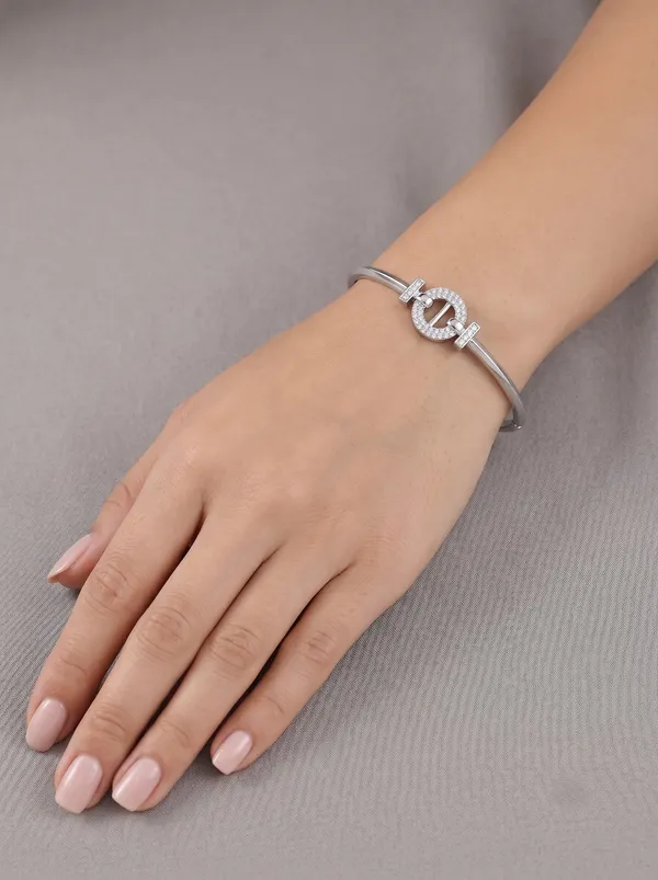 Sleek_Silver_Pavé_Statement_Bangle_Bracelet