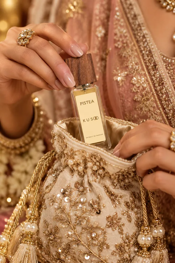 PISTEA_-_Gourmand_Elegance_Bottled