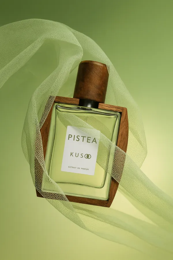 PISTEA_-_Gourmand_Elegance_Bottled