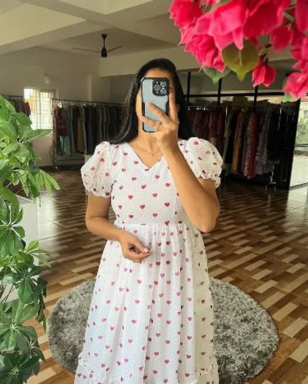 White_Georgette_Gown_Dress_For_Women