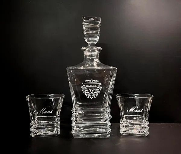 Personalised_Whiskey_Glass_6_Pcs_310_Ml_And_Decanter_750_Ml_Scotch_Whisky_Decanter_And_Glasses_Gift
