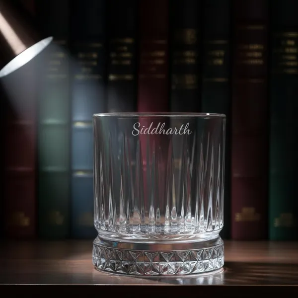 Personalized_Crystal_Whiskey_Glass_With_Custom_Name_Engraving_330_Ml_Diamond_Cut_Base