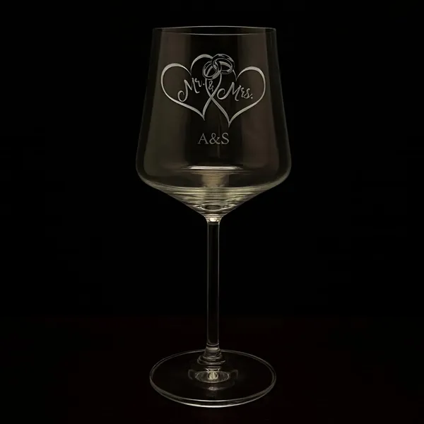 Mr_Mrs_Wine_Glasses_Wedding_Gift_Set_Of_2_Crystal_Clear_With_Heart_Design_465_Ml