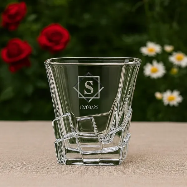 Personalized_Crystal_Whisky_Glass_With_Monogram_And_Date_Twisted_Design
