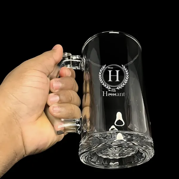 Personalized_Glass_Beer_Mug_With_Monogram_Engraving_Custom_Name_And_Initial_Design