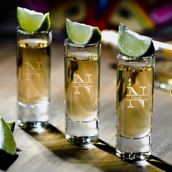 Personalized_Shot_Glasses_With_Monogram_Engraving_65_Ml_Set_Of_2_Wedding_Party_Gift