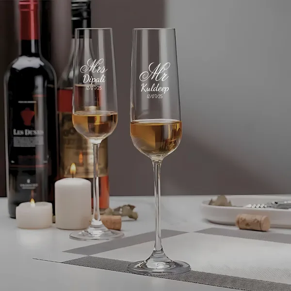 Personalized_Wedding_Champagne_Flutes_Set_Mr_And_Mrs_Engraved_Toasting_Glasses_With_Date_2_Piece