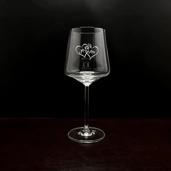 Mr_Mrs_Wine_Glasses_Wedding_Gift_Crystal_Clear_With_Heart_Design