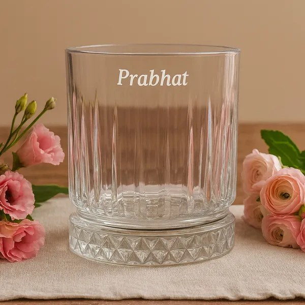 Personalized_Crystal_Whiskey_Glass_With_Custom_Name_Engraving_Diamond_Cut_Base