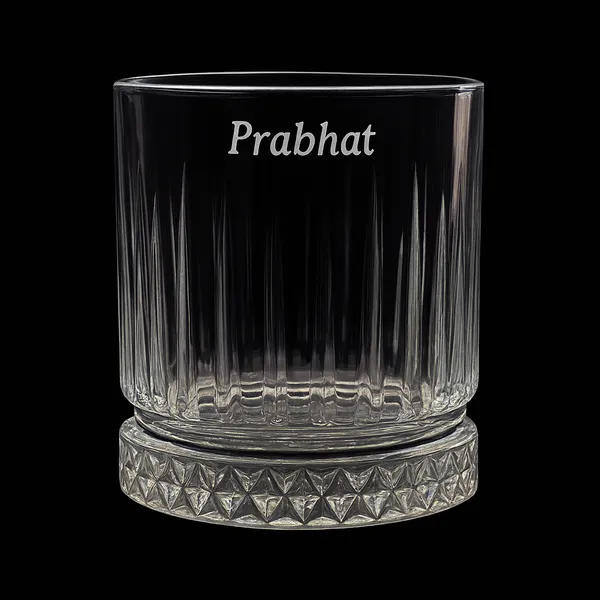 Personalized_Crystal_Whiskey_Glass_With_Custom_Name_Engraving_Diamond_Cut_Base