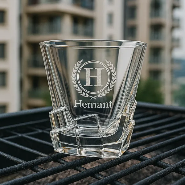 Premium_Quality_Crystal_Whiskey_Glass_Personalized_Gift_With_Monogram_Engraved_Design