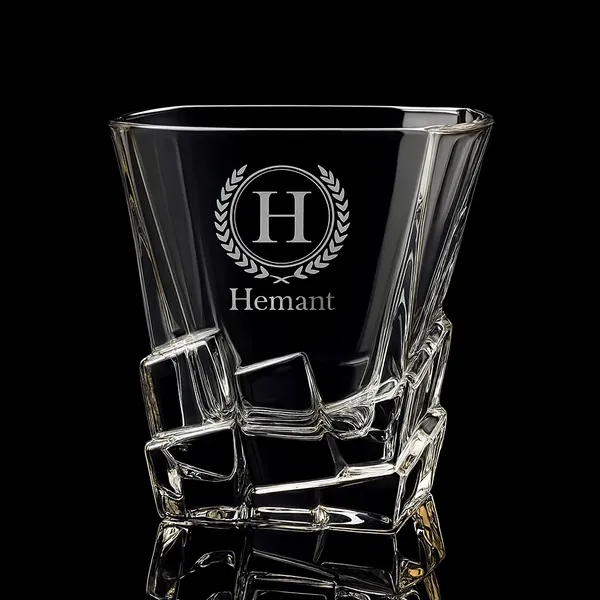 Premium_Quality_Crystal_Whiskey_Glass_Personalized_Gift_With_Monogram_Engraved_Design