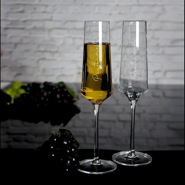 Personalized_Deep_Engraved_Signature_Champagne_Glass_Your_Signature_Your_Celebration