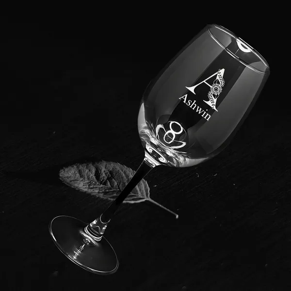 Personalized_Wine_Glasses_Custom_Wedding_Bridesmaid_Gift_Crystal_Stemware_With_Engraving_465_Ml