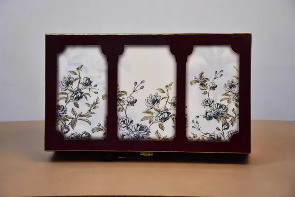 Multicolour_Elegant_Floral_Printed_Wooden_Gift_Box_Set_With_Compartments