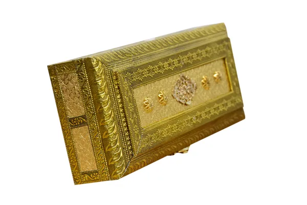 Decorative_Golden_Jewelry_Storage_Box_with_Three_Compartments