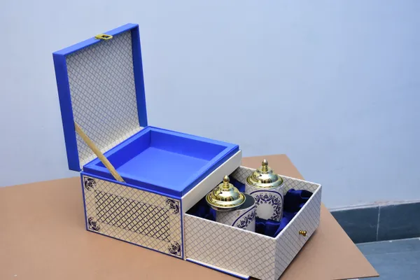 Blue_And_Gold_Decorative_Jewellery_Storage_Box_With_Ceramic_Jars