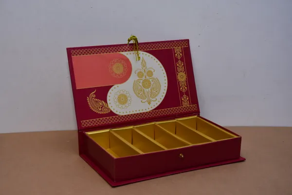 Maroon_And_Gold_Decorative_Jewelry_Storage_Box_With_Compartments
