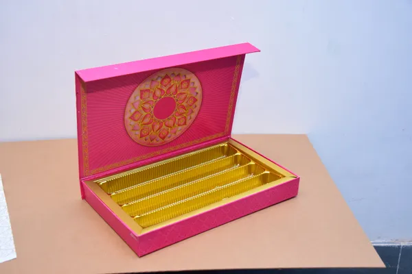 Pink_And_Gold_Decorative_Storage_Box_With_Floral_Mandala_Design
