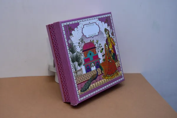 Multicolour_Traditional_Indian_Decorative_Sweet_Box_With_Miniature_Art