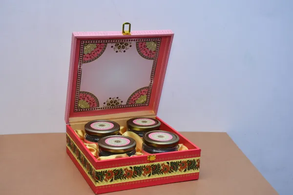Pink_Decorative_Storage_Box_With_Meenakari_Work_Set_Of_4_Containers_With_Mirror_Lid