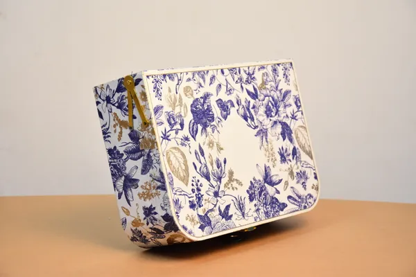 Multicolour_Floral_Print_Multi_Compartment_Jewelry_Storage_Box_With_Matching_Inner_Cases