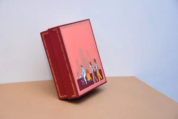 Pink_And_Maroon_Premium_Saffron_Gift_Box_Set_Decorative_Packaging_With_2_Glass_Jars