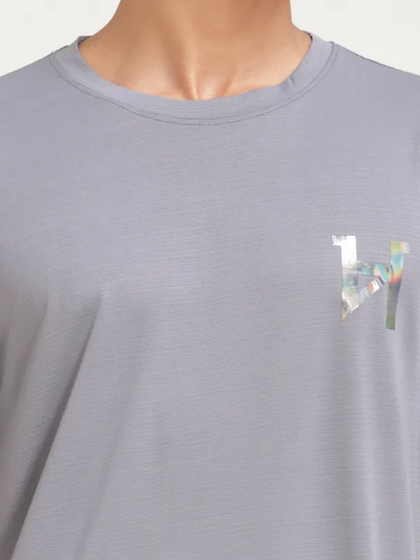 Silver_Polyester_Western_Wear_Short_Sleeve_Solid_Round_Neck_Silver_T_Shirt_For_Men