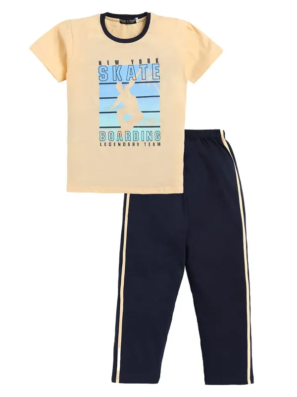 Multicolor_Cotton_T-Shirt_Joggers_Combo_Set_For_Boys_Pack_Of_2
