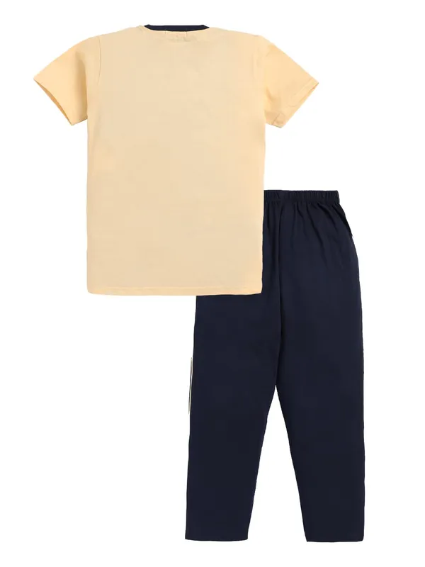 Multicolor_Cotton_T-Shirt_Joggers_Combo_Set_For_Boys_Pack_Of_2