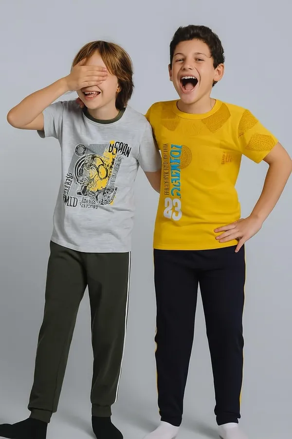 Multicolor_Cotton_T-Shirt_Joggers_Combo_Set_For_Boys_Pack_Of_2
