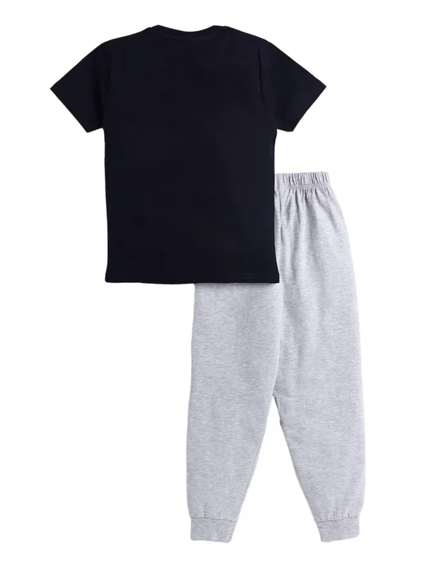 Multicolor_Cotton_T-Shirt_Joggers_Combo_Set_For_Boys_Pack_Of_2