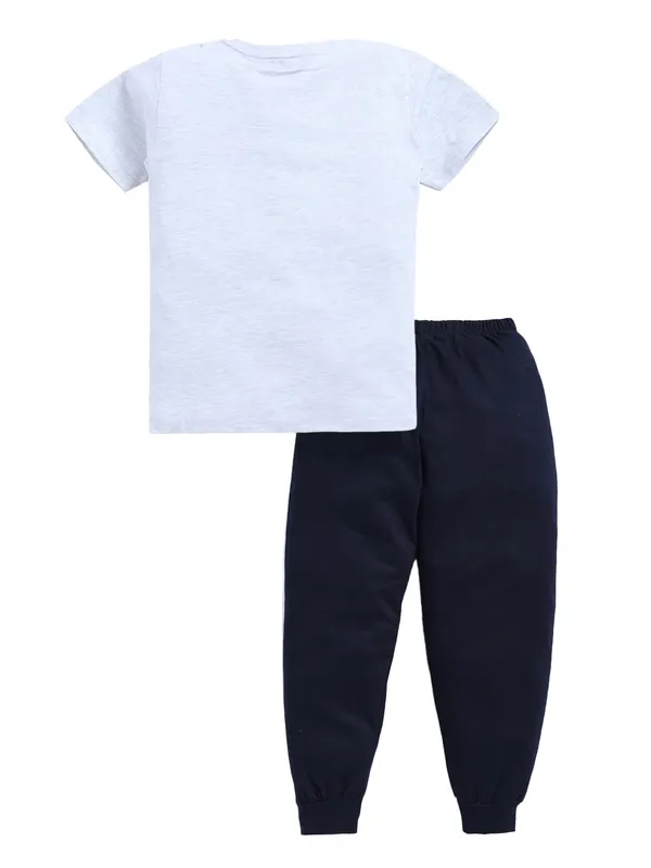 Multicolor_Cotton_T-Shirt_Joggers_Combo_Set_For_Boys_Pack_Of_2