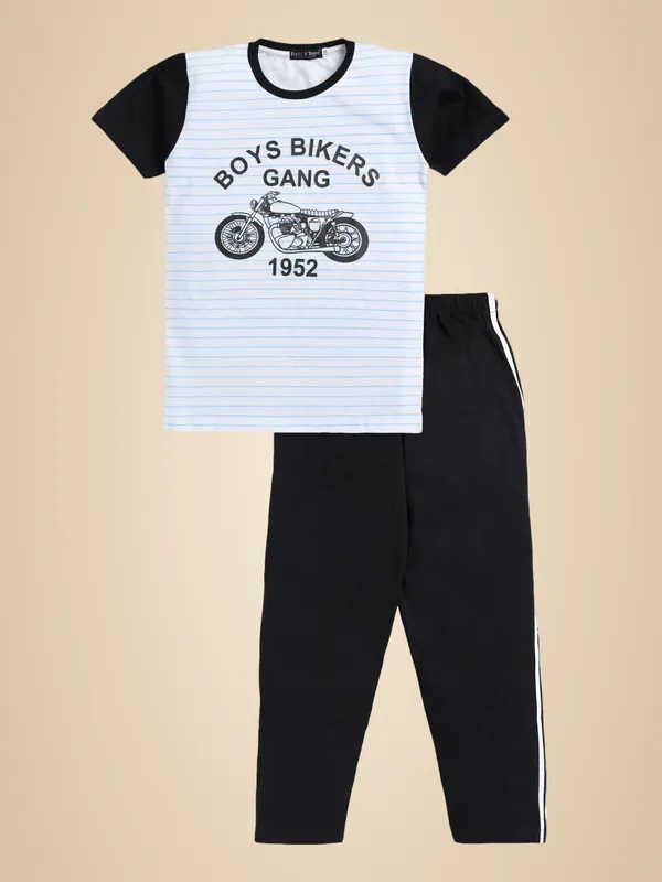 Black_And_White_Cotton_T-Shirt_Track_Pant_Joggers_Set_For_Boys