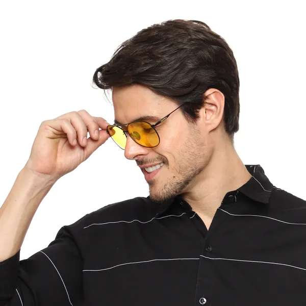 Gold_And_Black_Premium_Aviator_Sunglasses_With_Polarized_Lenses_Frame_With_Dark_Lenses