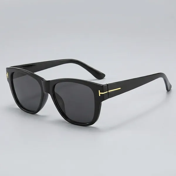 Black_Classic_Wayfarer_Sunglasses_With_T_Bar_Accent