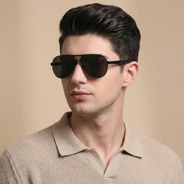 Black_Polarized_Aviator_Sunglasses_For_Men_Frame_With_Dark_Lenses