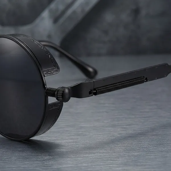 Black_Vintage_Round_Steampunk_Sunglasses_With_Side_Shields