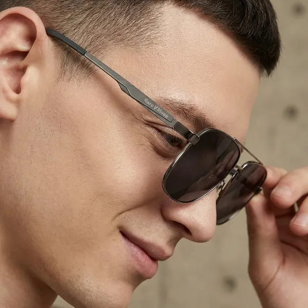 Black_Premium_Metal_Frame_Sunglasses_With_Comfortable_Nose_Pads_And_Temple_Design