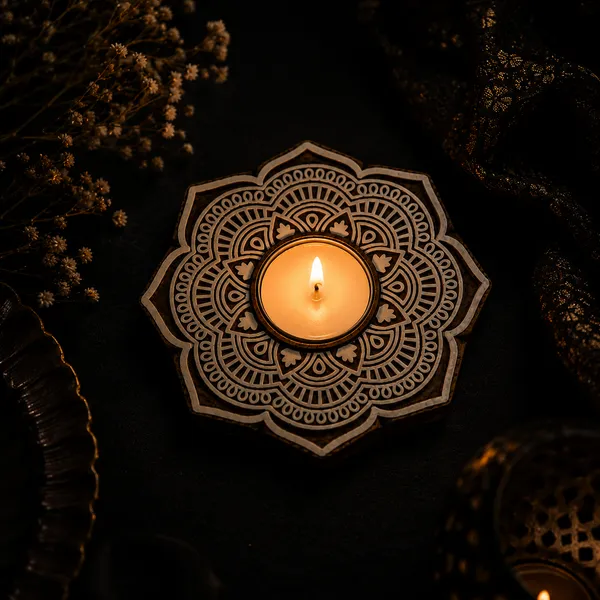 Jaipur_Candles_Wooden_Tealight_Candle_Holder_with_10_Unscented_Tealight_Candles