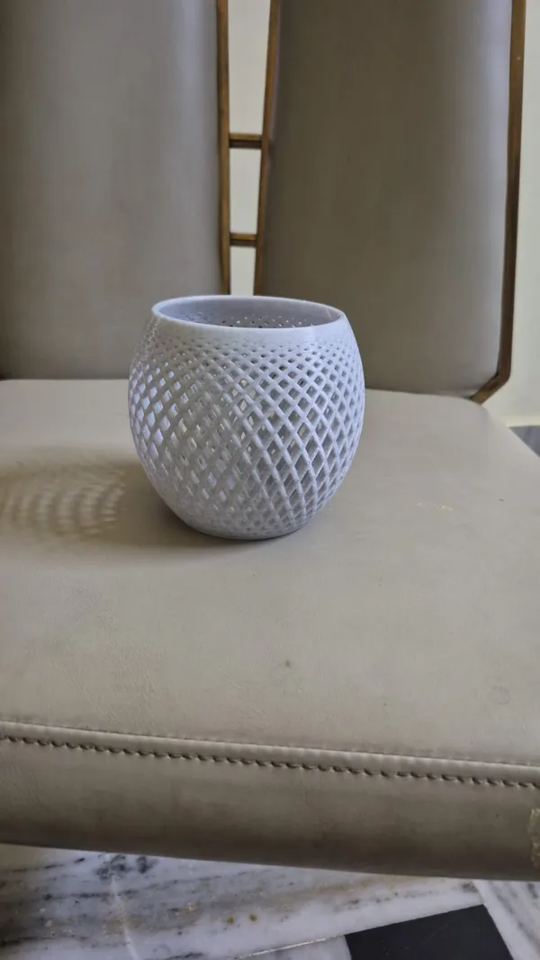 3D_Grey_Pla_Plygon_Orchid_Planter