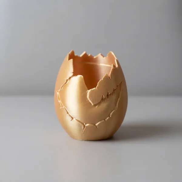 Decorative_Cracked_Eggshell_Planter