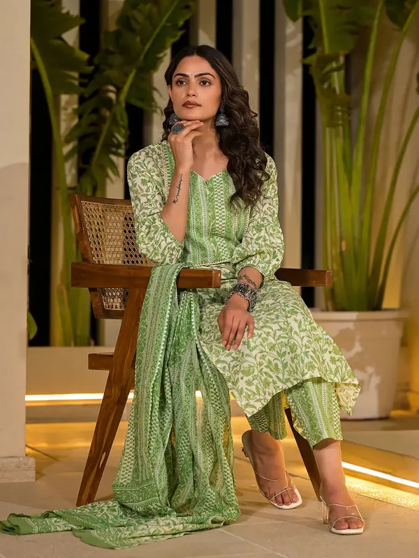 Green_Cotton_Kurta_Set_For_Women