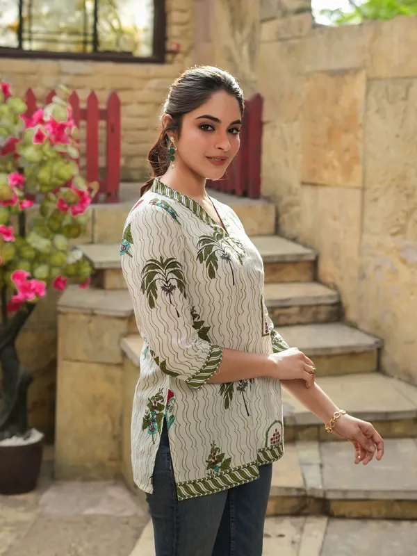 Cream_Base_With_Red_Floral_&_Green_Top_For_Women